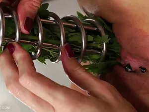 Chica madre tetona n ...