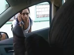 Emily Bloom tiene un ...