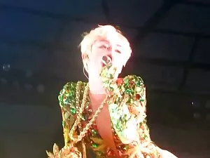 Mia fuma videos xxx  ...