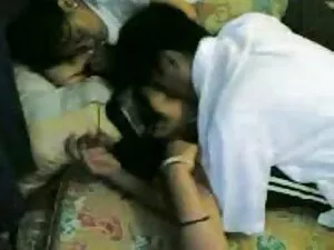 Cachonda adolescente ...