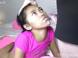 Mamá milf ofrece mam ...